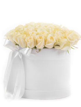 BOX FLOWERS (30 WHITE ROSES )